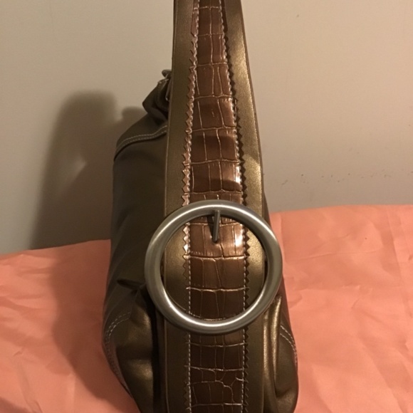 🔥🔥LIZ CLAIBORNE AXCESS, BEAUTIFUL PURSE, NEW CONDITION - Picture 2 of 2